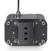 Cameo HYDRABEAM 100 RGBW Lighting system with 1 ultra-fast 10 W CREE RGBW Quad LED Moving Heads